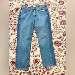 High Rise Slim Straight